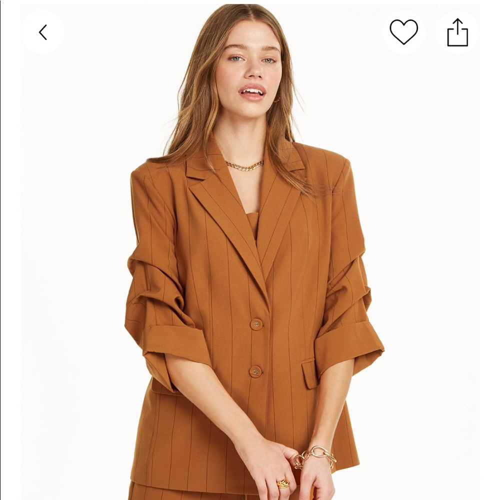 DANIELLE BERNSTEIN Blazer ✨✨